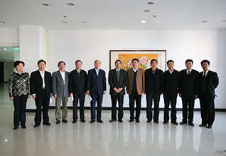 國(guó)家質(zhì)檢總局局長(zhǎng)王勇、副局長(zhǎng)支樹(shù)平、紀(jì)檢組長(zhǎng)王煒、總工程師張綱在“全國(guó)質(zhì)量知識(shí)競(jìng)賽”復(fù)賽現(xiàn)場(chǎng)親切接見(jiàn)中國(guó)質(zhì)量檢驗(yàn)協(xié)會(huì)秘書(shū)長(zhǎng)張軍、秘書(shū)長(zhǎng)助理張明