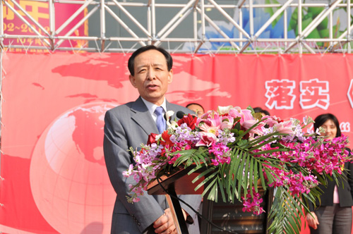 國家質(zhì)檢總局副局長蒲長城宣布國家質(zhì)檢總局2012年3?15國際消費者權(quán)益日現(xiàn)場咨詢服務(wù)活動開始。